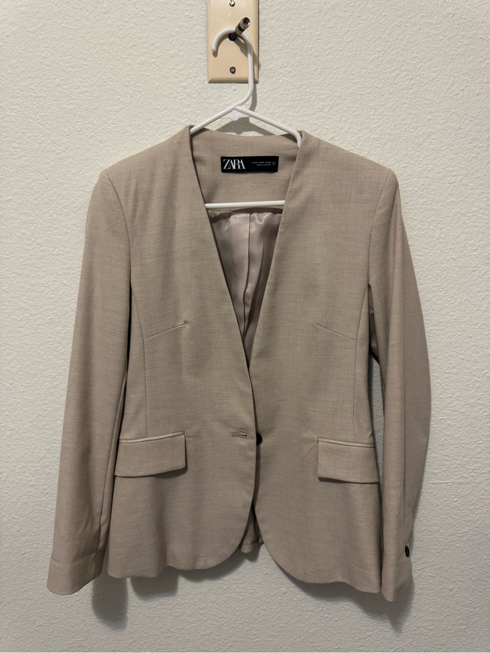 ZARA Beige Single-Button Blazer